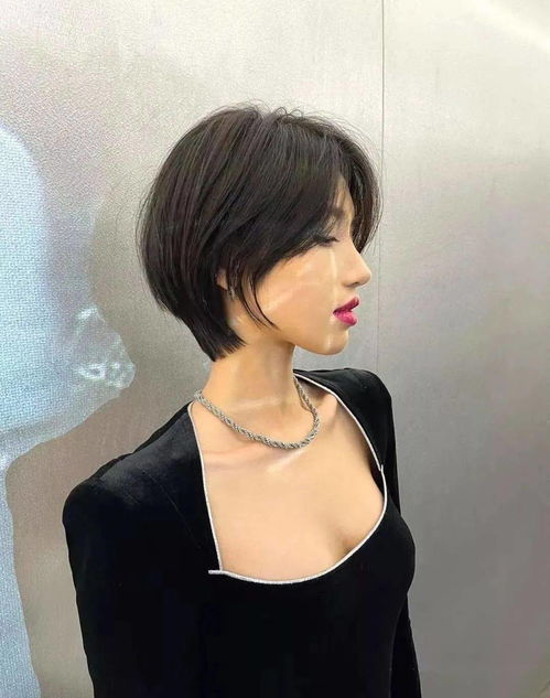 奶糖味短发 发型 中国 形象