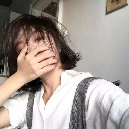 女头 其实你一点都不配拥有我的痴狂